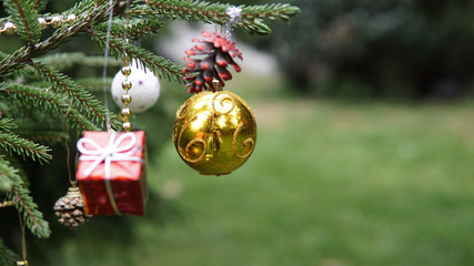christmas tree decorations for 2019