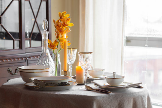 Holiday Tablesetting