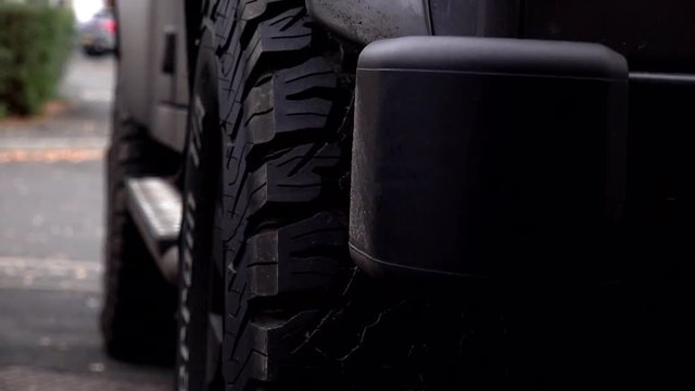 slow ped shot of a an SUV radiator grille