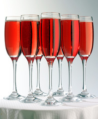 SEVEN PINK CHAMPAGNE GLASSES