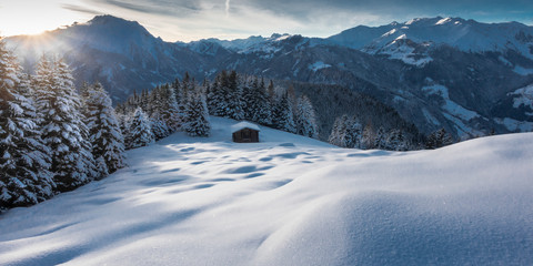 Landschaftspanorama Winter in Tirol