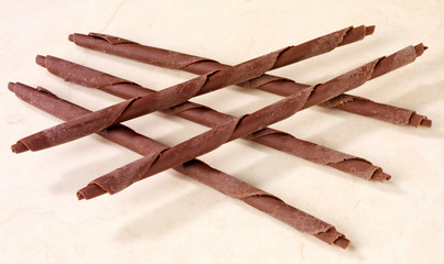 DARK CHOCOLATE CURLS OR TUBES