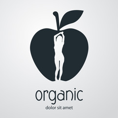 Logotipo con texto organic con silueta de chica desnuda en espacio negativo en manzana fondo gris