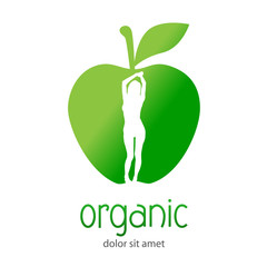 Logotipo con texto organic con silueta de chica desnuda en espacio negativo en manzana verde
