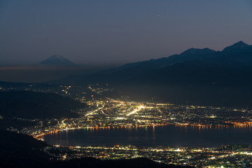 高ボッチ高原の夜景と富士山（日本の絶景）