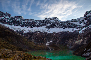 La Laguna Amarilla, all'interno del vulcano El Altar, Ecuador