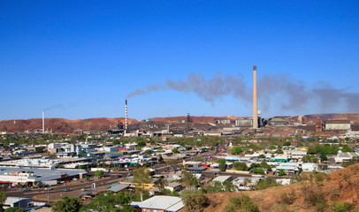 Obraz premium Mount Isa with blue sky