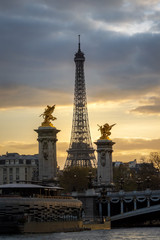 Fototapeta na wymiar Eiffel Tower during the sunset