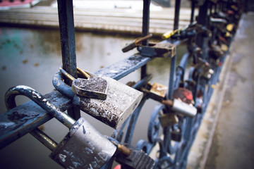 locks of happiness