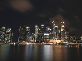 Obraz na płótnie Canvas Singapore Skyline - Red Night