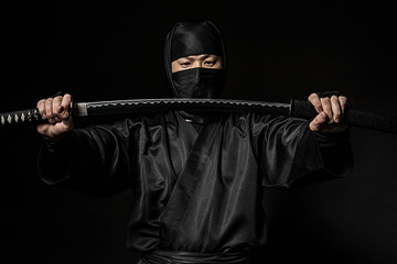 刀を持つニンジャ © kai