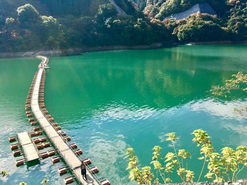 「浮き橋」の画像 - 6,436 件の Stock 写真、ベクターおよびビデオ | Adobe Stock