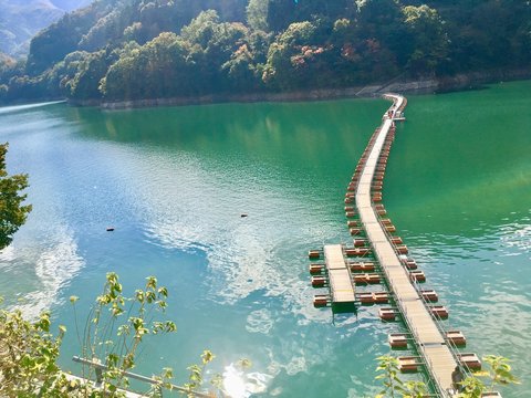 「浮き橋」の画像 - 6,436 件の Stock 写真、ベクターおよびビデオ | Adobe Stock