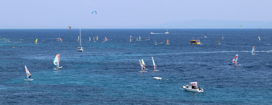 Windsurf in vacanza - sport e divertimento