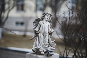 statue,art,old,monument,ancient,sculpture,travel,religion,history,architecture,religious,symbol,beautiful,tourism,culture,landmark,stone,town,angel,traditional,europe,sky,decoration,cemetery,memory
