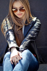 Beautiful woman in the city 