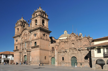 Fototapeta na wymiar Peru, Cuzco, Plaza de Armas, Conpania de Jesus Church.
