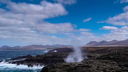 Lavafelder bis zum Atlantik
