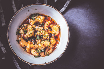 Garnelen in Chili Tapas mit Kräutern