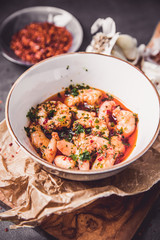 Garnelen in Chili Tapas mit Kräutern