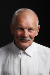 Obraz premium Assured senior in white shirt