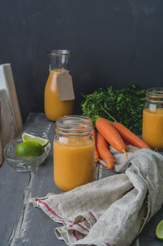 Carrot Smoothie with limette