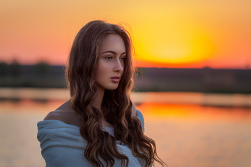 the beautiful girl meets the dawn