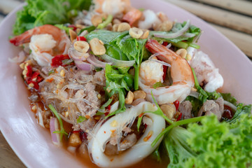 Mixed Vermicelli Glass Noodles Spicy With Sea,Spicy mixed seafood.