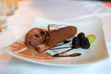 Brownie cake with chocolate