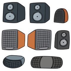 vector set of speaker © olllikeballoon