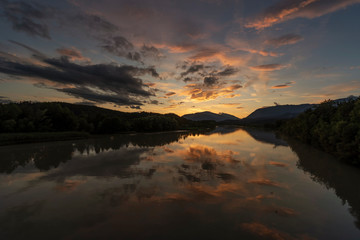 Sommerabend an der Drau