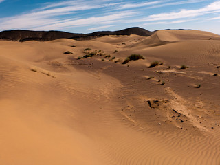 Wanderung durch die Wüste Sahara im Süden von Marokko