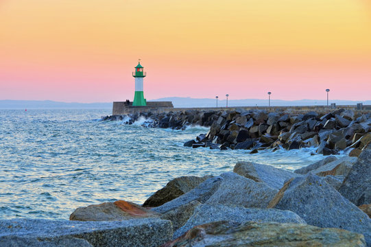Sassnitz Leuchtturm - Sassnitz, lighthouse in the evening