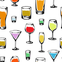 Drawing seamless background with alcoholic glasses with different beverages and cocktails. Sketch pattern with coloring drinks.