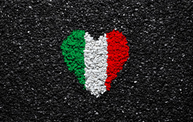Flag of Italy, Italian  flag, heart on the black background, stones, gravel and shingle, wallpaper