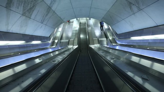 escalator