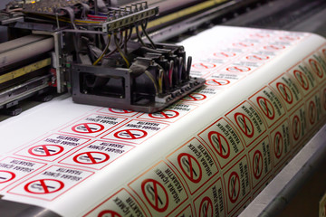 "Sigara içmek yasaktır" uyarı levhası baskısı. "No smoking" warning sign printing