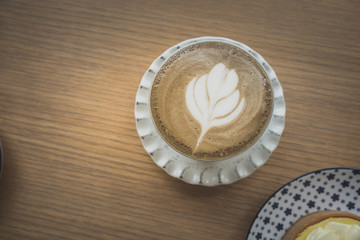 glass of hot hojicha latte coffee