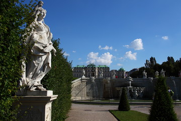 Fototapeta premium Wien, Schloßpark, am Belvedere Schloß,