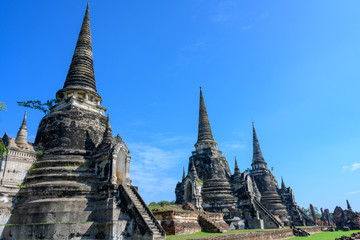 Fototapeta premium タイ・アユタヤ・遺跡・涅槃像・世界遺産・ワット・プラ・シーサンペット 