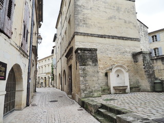 Uzès – gemütliche Kleinstadt in Frankreich
