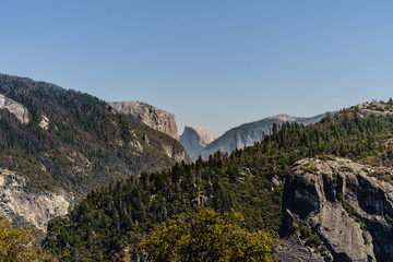 Fototapeta na wymiar Yosemite Half dome far view