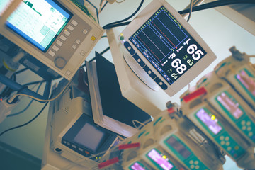 Complicated medical equipment for life support monitoring in the critical care unit