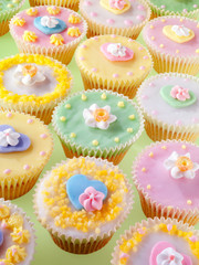 PASTEL CUPCAKES