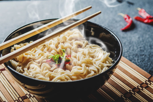 Asian instant noodles