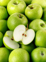 GREEN APPLES
