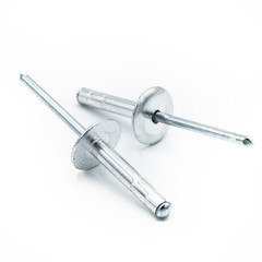Ensemble de rivets de fixation