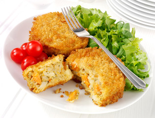 SAVOURY SQUASH AND VEGETABLE CAKES