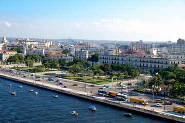 Obraz premium High angle view of Port in Havana Cuba. Street and buildings.