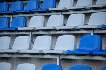 krzesła na stadionie niebieskie - obrazy, fototapety, plakaty